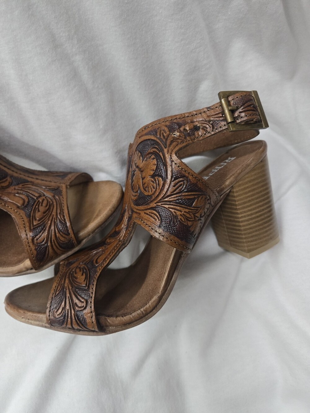Roper Brown Tooled Leather Open-Toe Block Heel Sandal - Picture 3 of 11